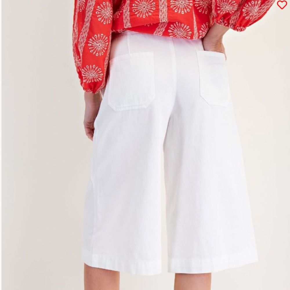 NWT easel WHITE TWILL CAPRI PANTS - Picture 2 of 4